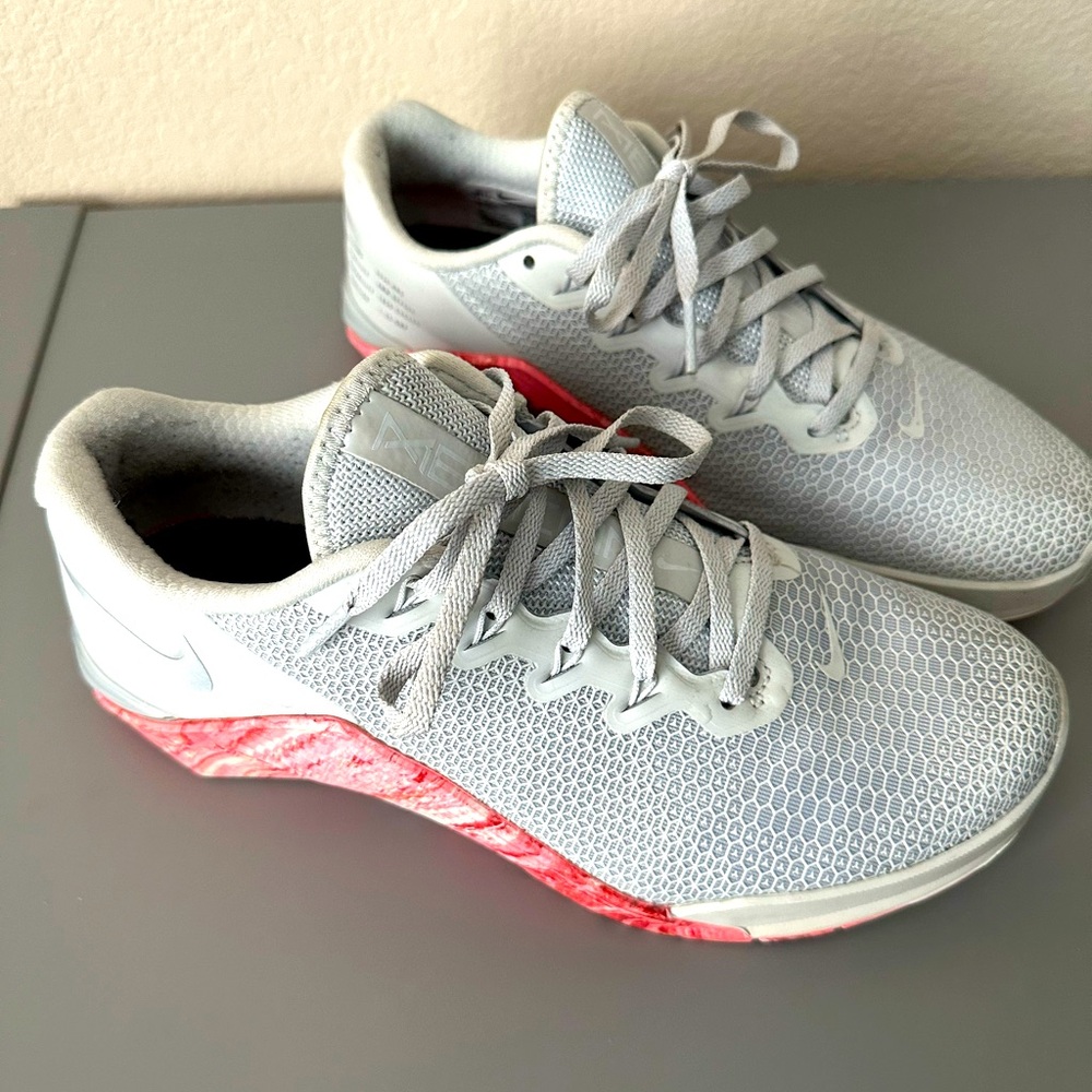 Women’s Running Shoes